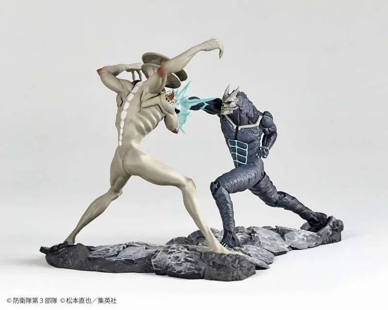 Kaiju No. 8 PVC Statue Diorama 1/18 Kaiju No. 8 VS Kaiju No. 9 13 cm