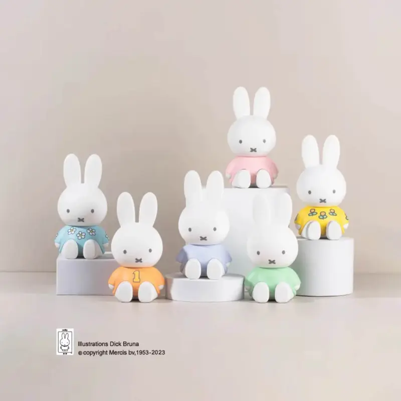 Miffy - Sammelfigur mit Handyhalter-Funktion - Blindbox - Einzelbox - ca. 13 cm - Choco Teddy