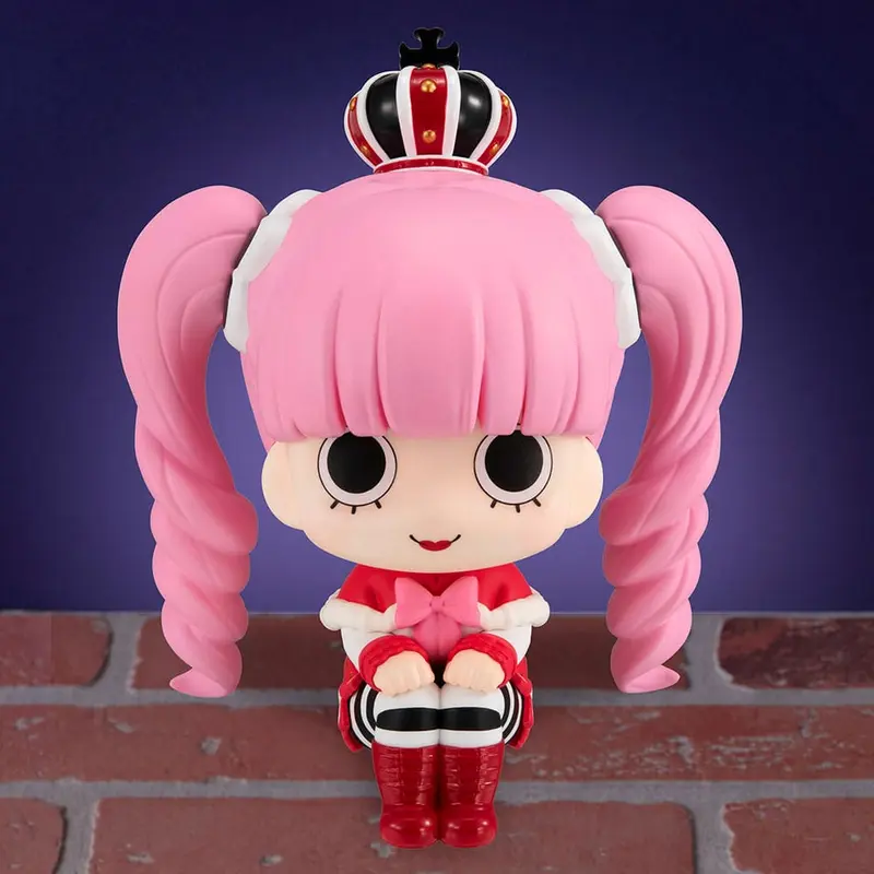 Perona Look Up PVC Statue 11 cm One Piece