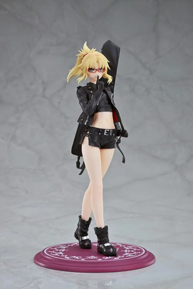 Red Saber (Mordred) Original Glasses Model Ver. PVC Statue 1/7 22 cm Fate/Apocrypha